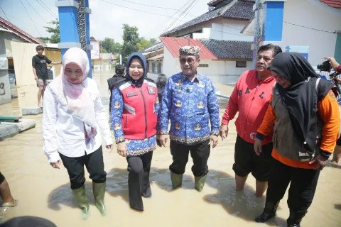 Akibat Luapan Sungai Cisanggarung dan Ciberes, 36 Desa dari 9 Kecamatan Terdampak Banjir, 2 Korban Meninggal Dunia