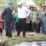 Dampingi Mentan Pertanian Tinjau Sawah, Sumarno Terima Bantuan untuk Petani Terdampak Banjir