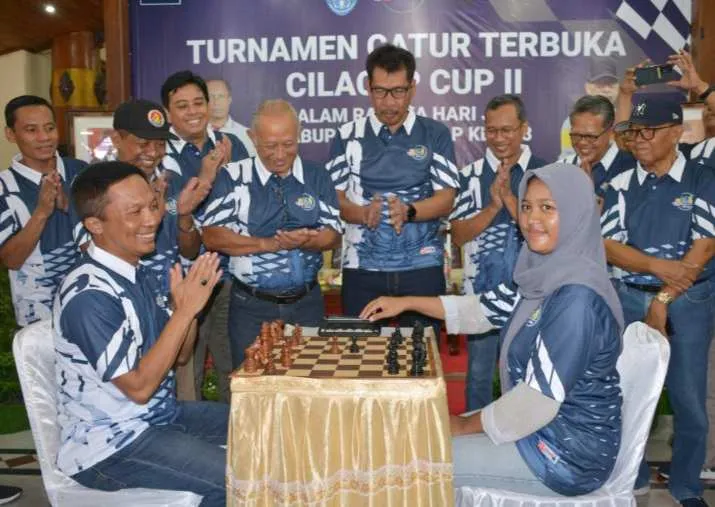Armenia Atlet Catur Cilacap 18 Tahun Bermain Catur Cepat Melawan Grand Master Catur Indonesia