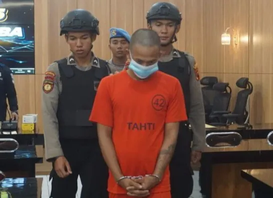 Seorang Pria Kuli Bangunan Pemilik Narkotika Jenis Sabu Diamankan Polisi