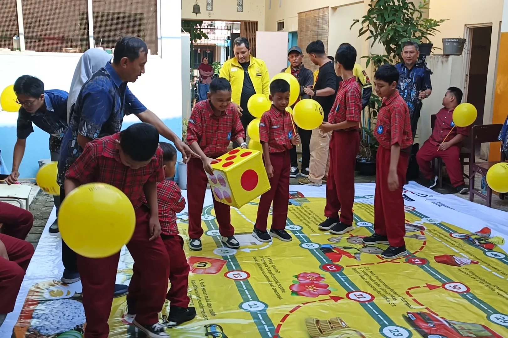 Dukungan untuk Anak Berkebutuhan Khusus, Maxim Rayakan Hari Anak Nasional Bersama Murid SLB C Pelita Ilmu Semarang