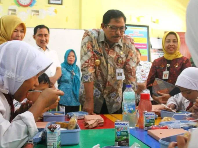 Pemprov Jateng Gandeng Kader PKK Menguji Makan Bergizi di 4 Sekolah Dasar