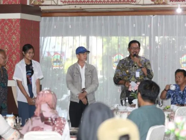 Silaturahmi Jurnalis dan Nana Sudjanah Sekaligus Rayakan Hari Jadi Jateng ke-79