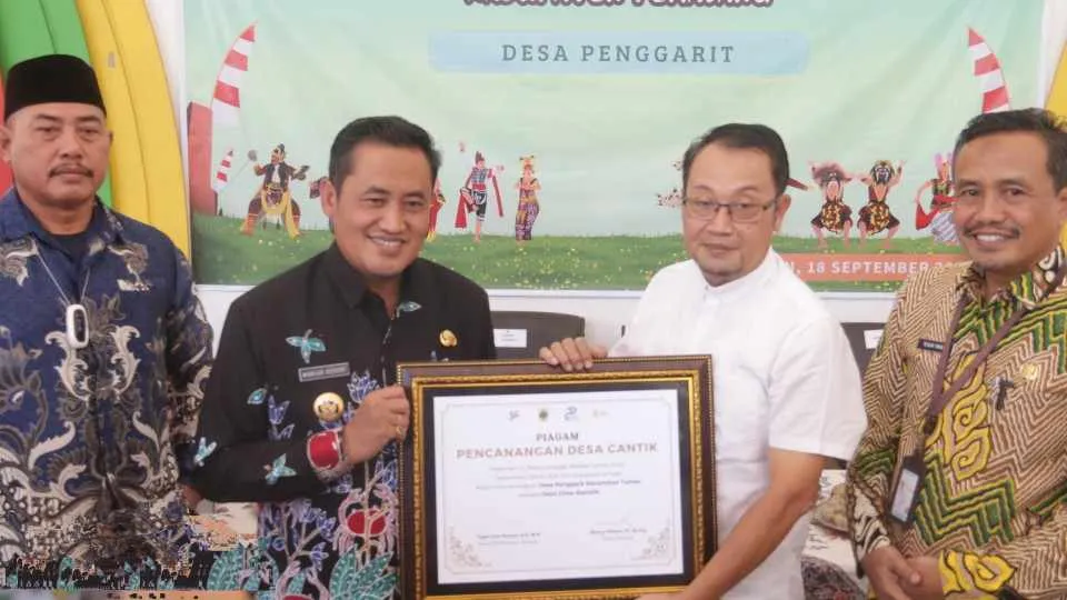 Bupati Pemalang Canangkan Desa Penggarit Sebagai Desa Cantik