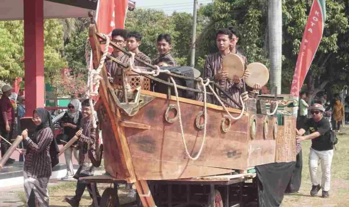 Penampilan Deville Semarakkan Pembukaan POPDA Kota Pekalongan 2024