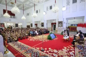 Prabowo Ingatkan Pejabat Hemat APBN 2025: Perangi Kebocoran di Semua Tingkat!