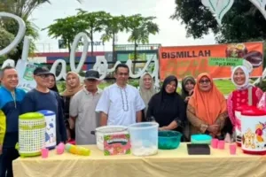 Jumat Berkah Rizal Bawazier di Alun-alun Kota Pekalongan Mendapat Respon Positif dari Masyarakat