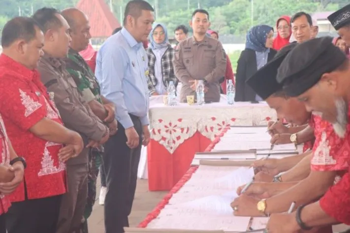 Paguyuban Kades se-Kecamatan Banyubiru Tandatangani Kerjasama dengan Kejari Kabupaten Semarang Bidang Datun
