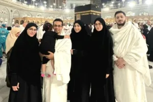 Mendekatkan Diri Kepada Allah, Rizal Bawazier Menunaikan Ibadah Umroh