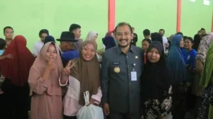 Bupati Anom Senang Saksikan Kemeriahan Pasar Murah