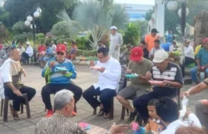 Rizal Bawazier Himbau Masyarakat di Dapil Jateng X Adakan Sedekah Jum’at atau Minggu