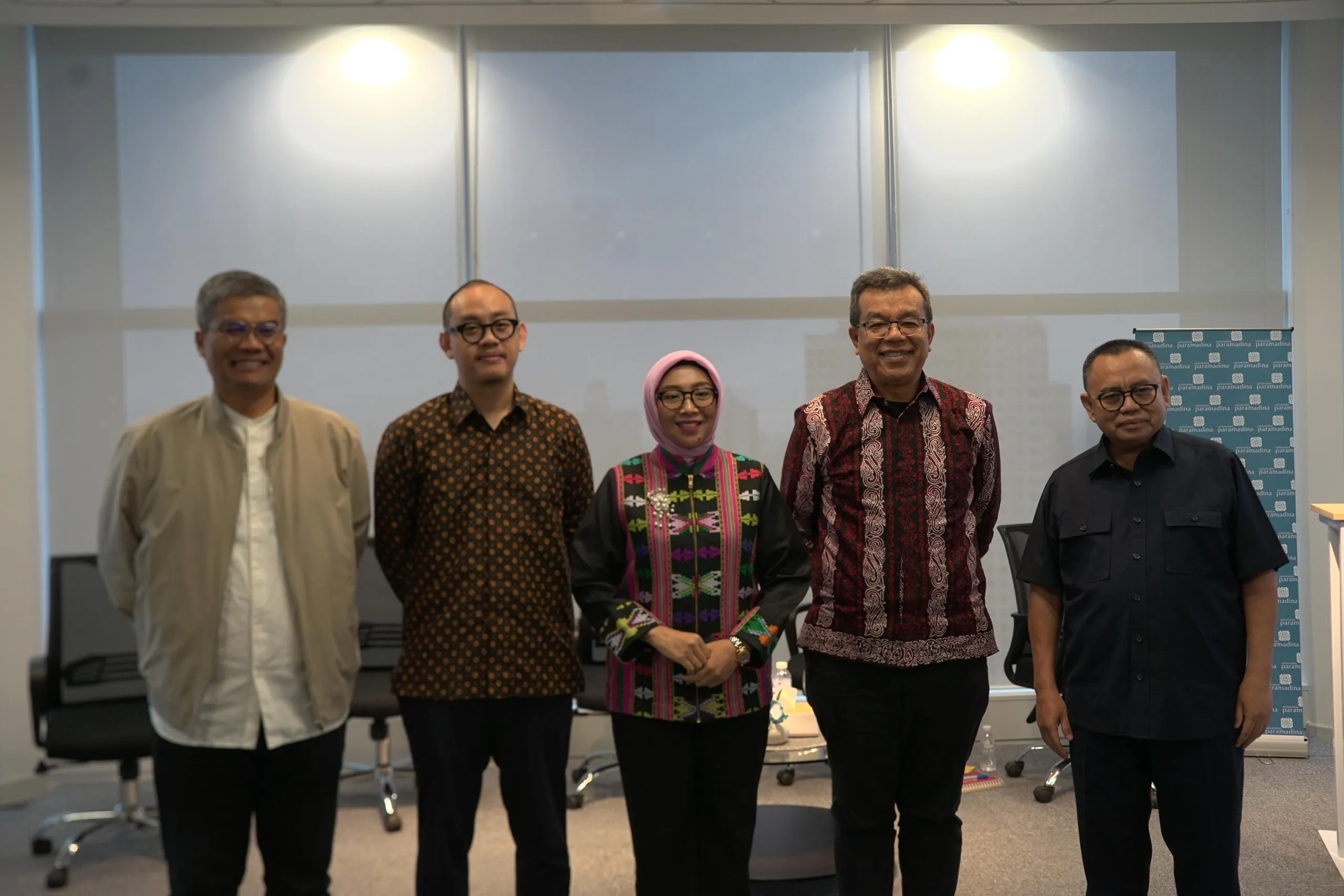 Diskusi Publik Paramadina: Mengapa Indonesia Tertinggal dalam Transisi Energi?