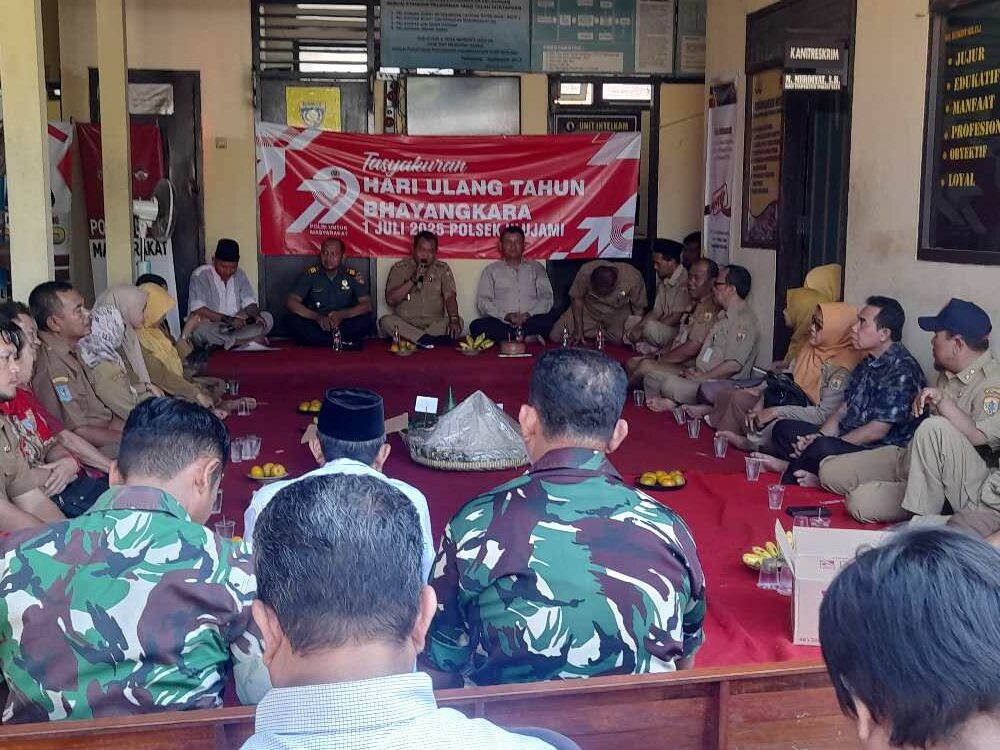 Hut Bhayangkara ke-79, Muspika dan Simongklang Ulujami Adakan Tasyakuran di Mapolsek Ulujami
