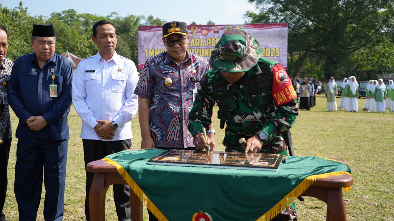 Wabup Pemalang Tinjau Hasil TMMD di Desa Wanarata