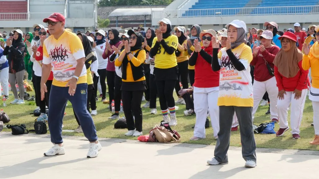 Haornas, Ribuan Warga Padati Stadion Mochtar Pemalang Ikuti Senam Bersama