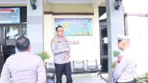 Kapolres Pekalongan Tinjau Pelayanan Publik, Tekankan Pelayanan Prima