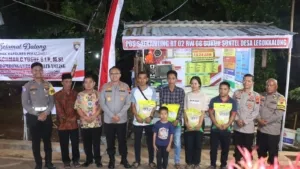 Kapolres Pekalongan Tinjau Satkamling di Desa Legokkalong, Dorong Warga Aktif Jaga Kamtibmas