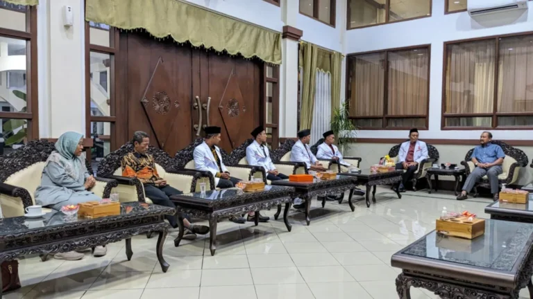 Pengurus PKS Silaturahmi Ke Bupati Pemalang, Nyatakan Sinergi dengan Pemkab