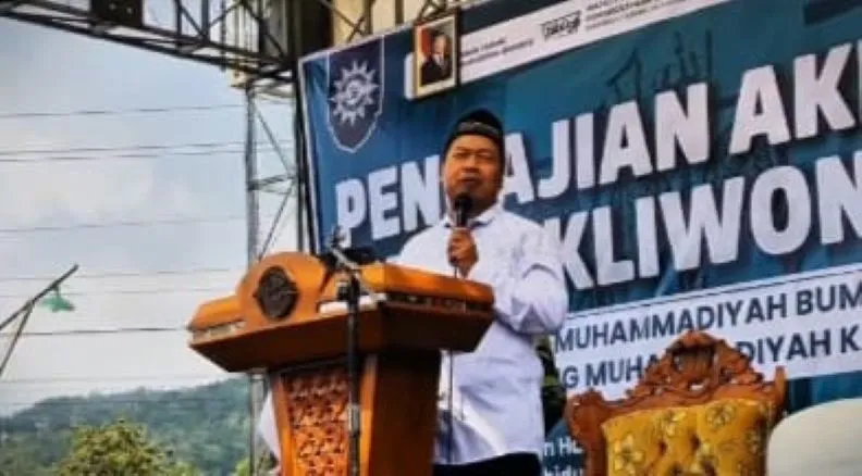 Ribuan Jemaah Banjiri Masjid Raya Muhammadiyah H. Arman Thaifuri Bumiayu, Brebes
