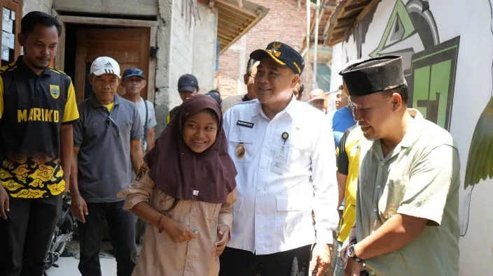 4 Warga Desa Randudongkal Terima Bantuan Renovasi Rumah Tidak Layak Huni