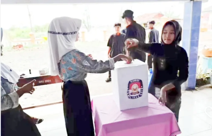 Ajarkan Siswa Berdemokrasi Lewat Organisasi Sekolah, SMP Negeri 4 Ulujami Gelar Pilketos Langsung