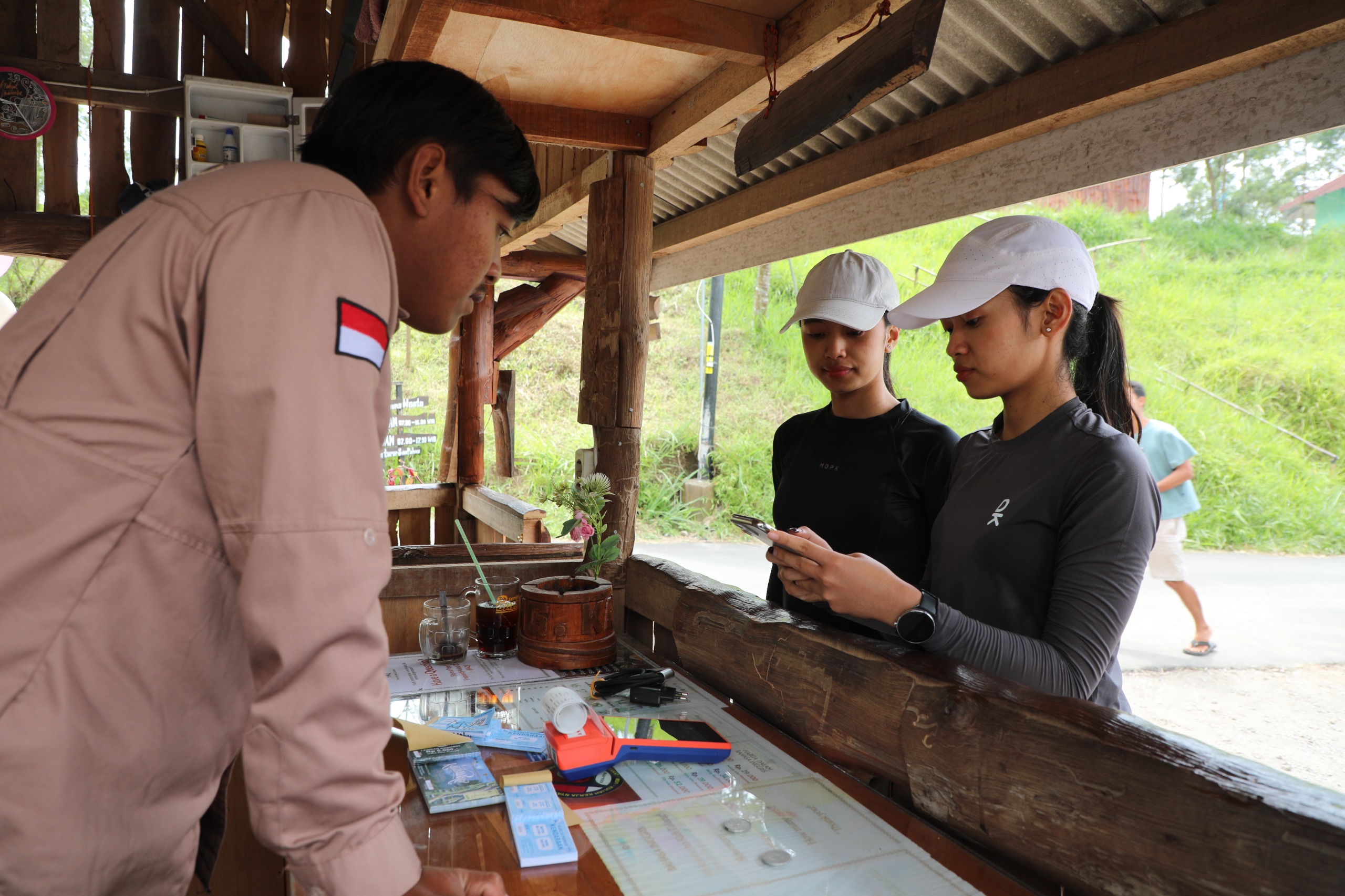 Program Internet Gratis Ahmad Luthfi Sukses Kembangkan Ratusan Desa Blankspot di Jawa Tengah