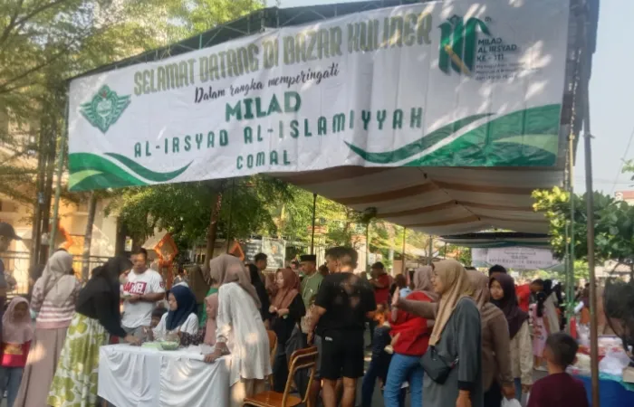Masyarakat Pemalang Antusias Kunjungi Bazar Kuliner UMKM Milad Al Irsyad ke 111 di Comal
