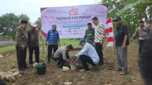 Peletakan Batu Pertama Pembangunan Kantor Koperasi Merah Putih Desa Surajaya