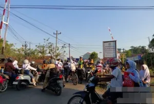 Pagi Hari, Polisi Siaga di Jalan: Polres Pekalongan Prioritaskan Pelayanan Masyarakat