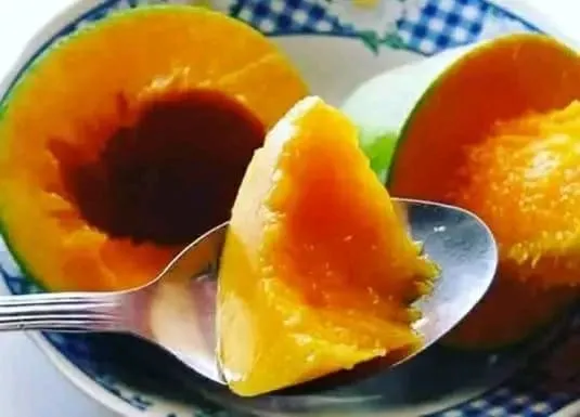 Sensasi Unik Mangga Istana Pemalang, Diputar Seperti Alpuka Saat Mengkonsumsi