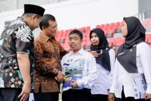 Senyum Haru Penyandang Disabilitas Terima SK PPPK Paruh Waktu Pemprov Jateng