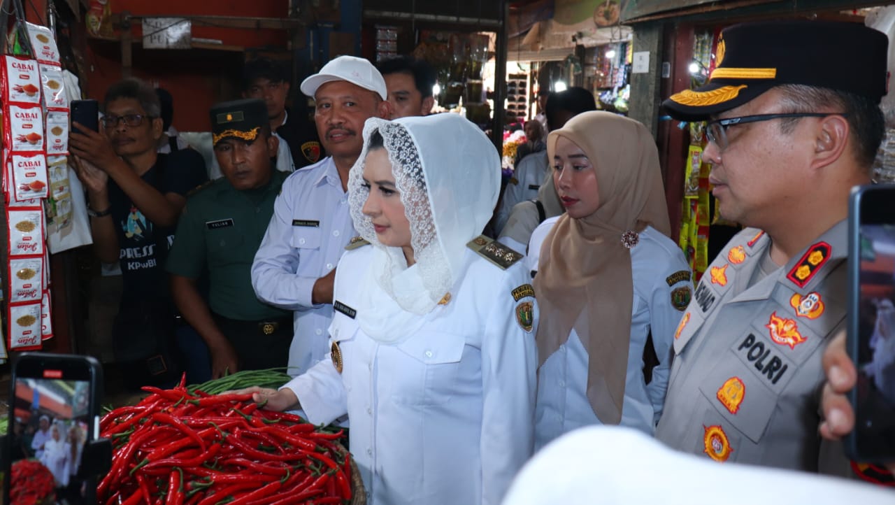 Fadia Arafiq: Cabai Melonjak Hampir Dua Kali Lipat, Pemerintah Siap Intervensi!