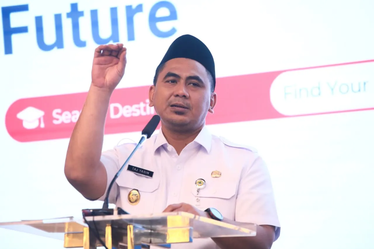 Kunjungan Ke Undip, Ini Pesan Gus Yasin Pada Ratusan Siswa SMK dan Mts Sains Al Anwar Sarang