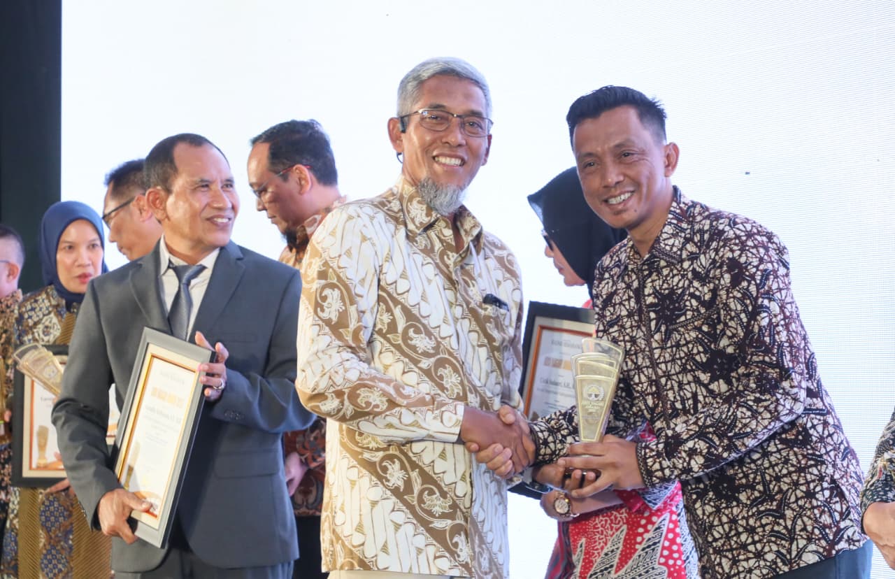 Sekda Berharap Abdi Nagari Award jadi Inspirasi ASN di Jateng untuk Melayani Masyarakat dengan Ikhlas