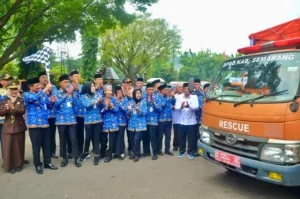 Gubernur Ahmad Luthfi Kirim Bantuan Rp 1,3 M ke Sumatera