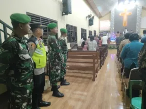 Malam Natal di GKJ Moga Terasa Nyaman, Puluhan TNI dan Polri Lakukan Pengamanan