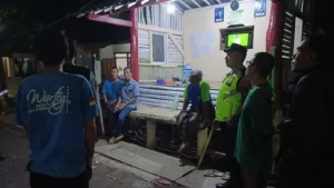 Patroli Malam Secara Intens, Polres Pekalongan Ajak Warga Satkamling Jaga Stabilitas Jelang Tahun Baru