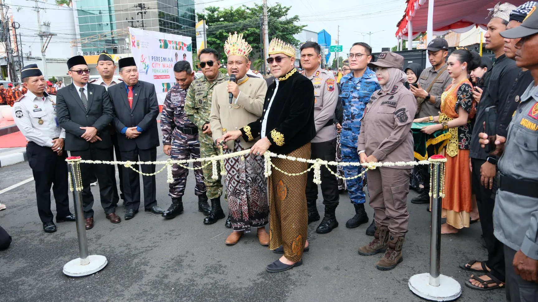 Bupati Anom Sebut City Walk Prototipe Pembangunan untuk Kemajuan Keadaban