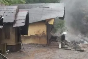 Banjir Bandang Landa Pemalang, 92 Warga di Evakuasi Petugas Gabungan di Kantor Kecamatan Pulosari