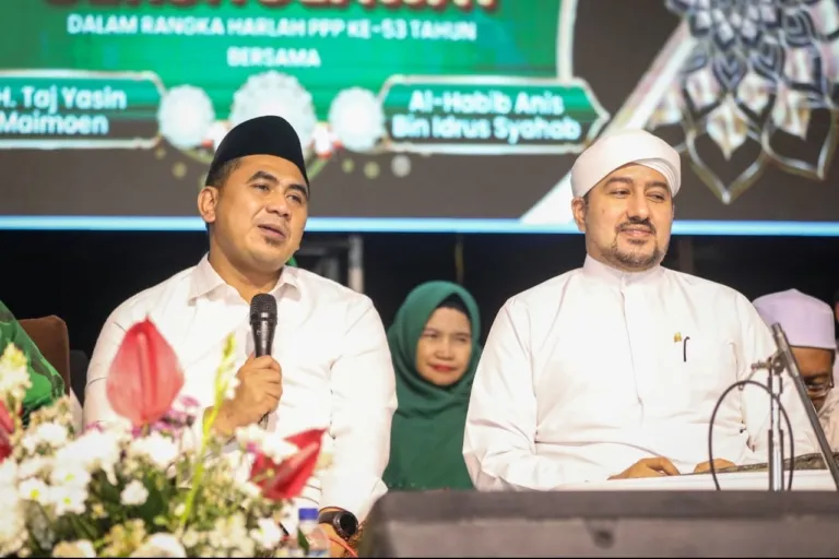 Wagub Jateng Taj Yasin  Inspirator Gerakan Shalawat Jawa Tengah