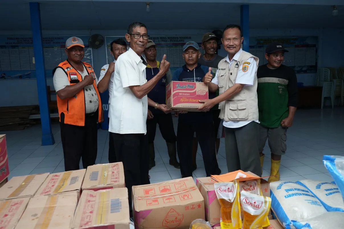 Sebanyak 122 ABK Kapal Hanyut Asemdoyong Terima Bantuan dari Pemkab Pemalang