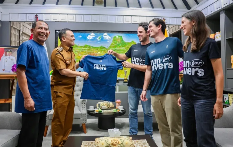 Gubernur Ahmad Luthfi Dukung Aksi “Run for Rivers” Aktivis Sungai Watch di Jawa Tengah