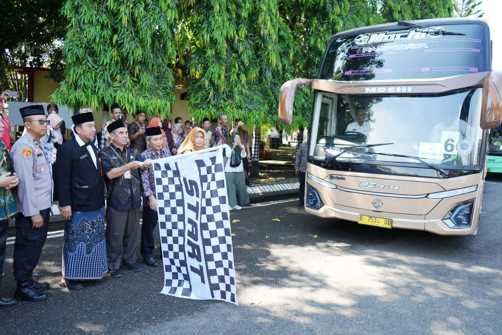 134 Jemaah Haji Kloter 9 Asal Pemalang Diberangkatkan ke Donohudan