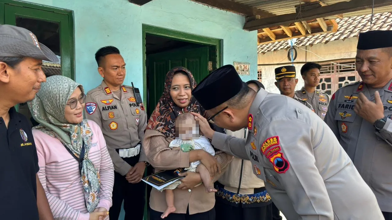 Sentuhan Humanis Polres Pekalongan: Berbagi Kepedulian untuk Balita Berkebutuhan Khusus di Kauman