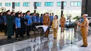 Lantik 291 PNS Baru, Bupati Pemalang Wajibkan Setiap Pegawai Bawa Tanaman untuk Penghijauan