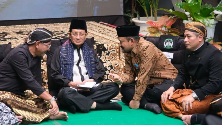 Menteri Agama dan Bupati Pemalang Hadiri Nikah Massal 20 Pasangan di Kemenag