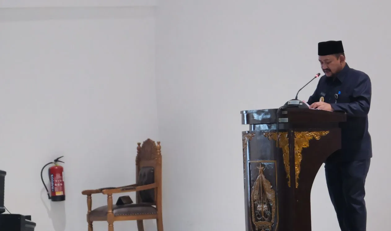 Bupati Anom Dukung Raperda Penyelenggaraan Pendidikan: Fokus pada Layanan Inklusif dan Berkeadilan