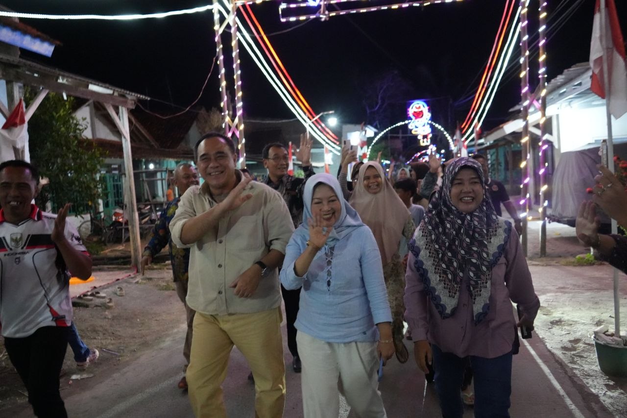 Festival Gebyar Lampu Merah Putih Semarakkan HUT ke-81 RI di Desa Kandang