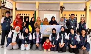 Mahasiswa KKN Undip Edukasi Warga Pendowo soal QRIS dan Keamanan Transaksi
